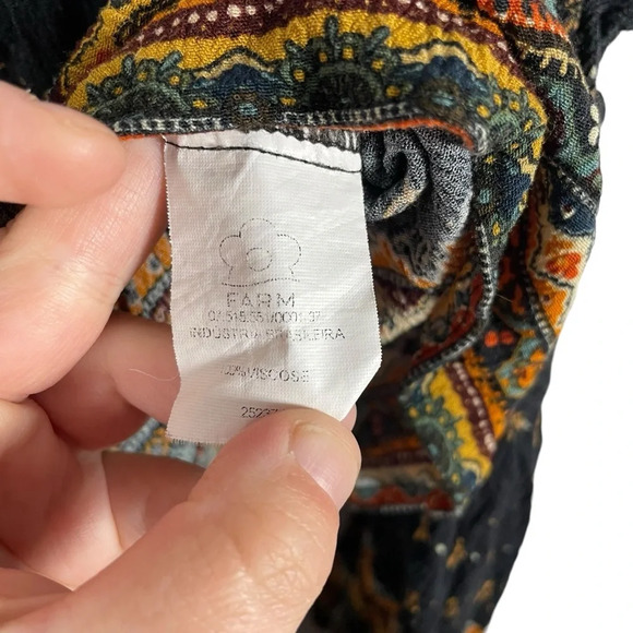 FARM Rio Off the Shoulder Bell Sleeve Flowy Patterned Blouse in Black Multi OS - Picture 8 of 8